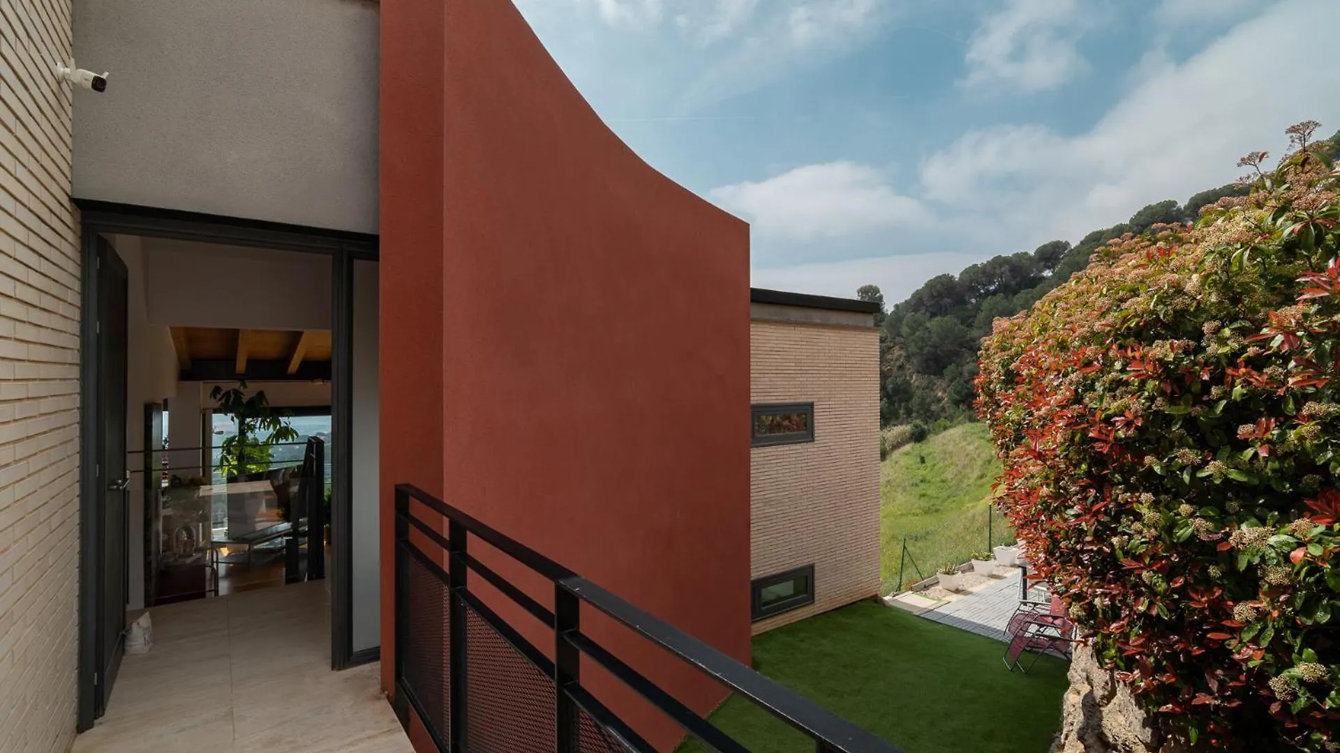 Villa 4 Bedroom Vila 25 Minutes To Barcelona Fantastic Sea Views Pool Alella