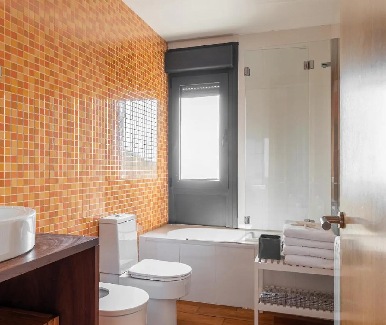 4 Bedroom Vila 25 Minutes To Barcelona Fantastic Sea Views Pool Alella